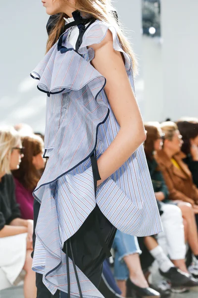 Look 36